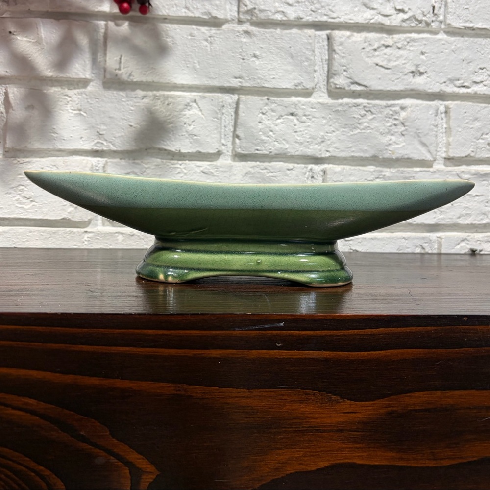 Stylish Green Ceramic Dish - Picture 2 of 3